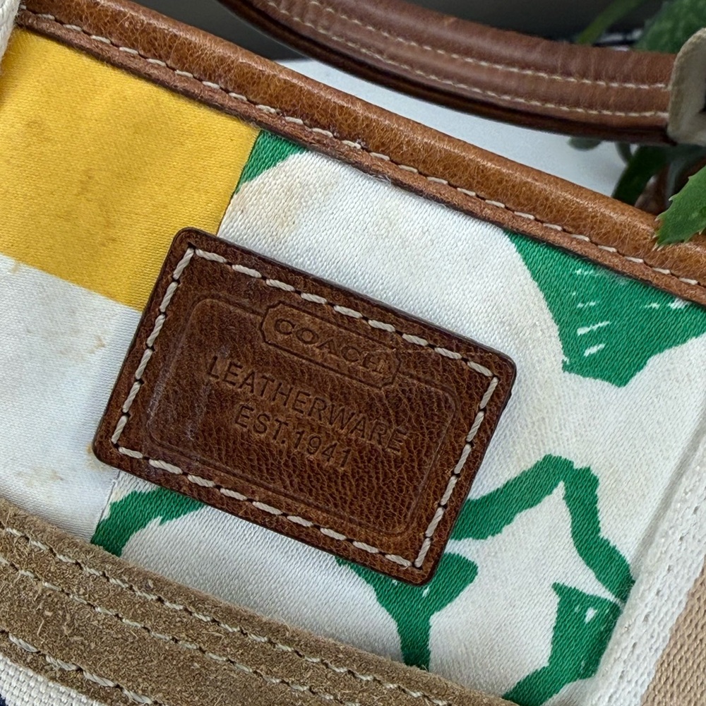 Coach Patchwork Tote Bag Canvas Multicolor Hamptons Legacy Y2K Shoulder Purse - Picture 8 of 13
